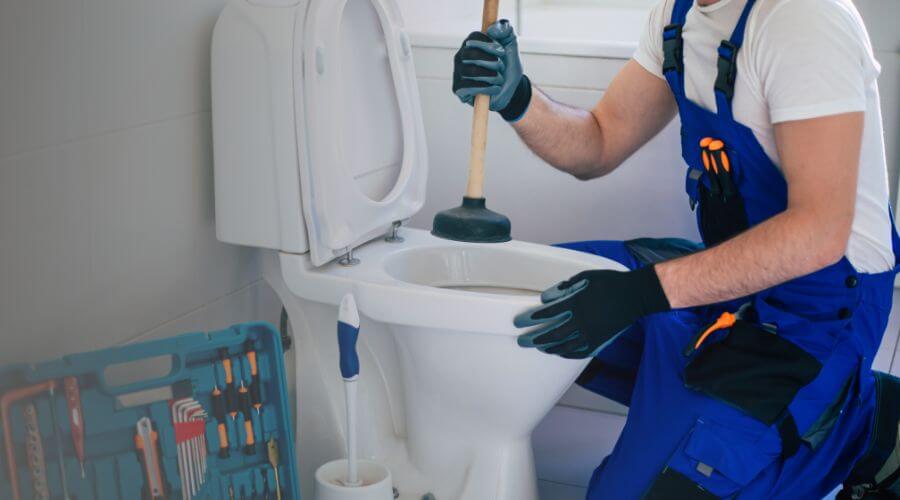 Expert burst pipe repair services in East Bank, WV